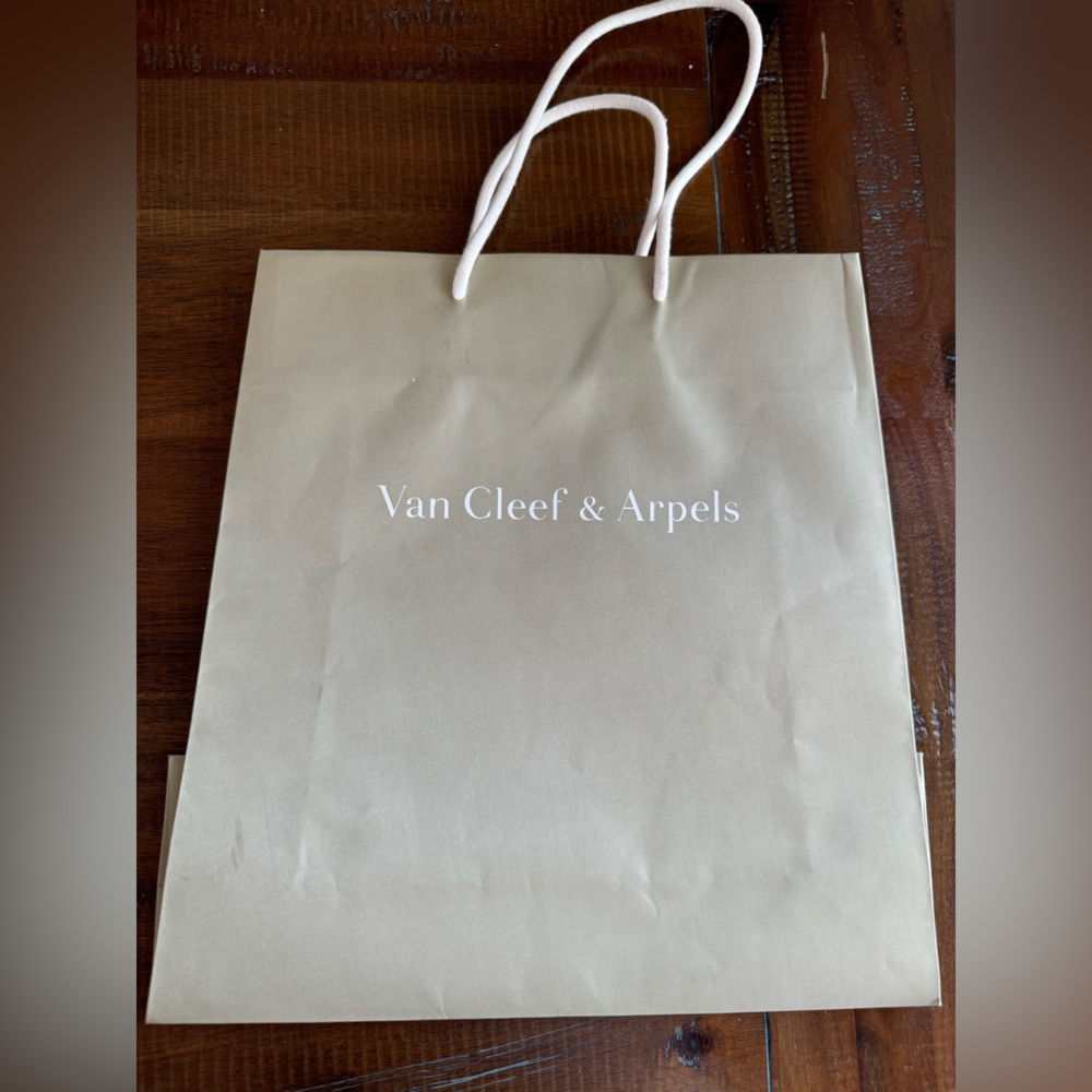 Van Cleef & Arpels Cream Paper Shopping Bag